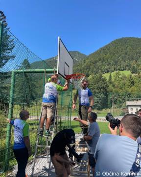 Pomoč pri urejanju športnih igrišč in igrišč pri kamniških šolah in vrtcih (13)